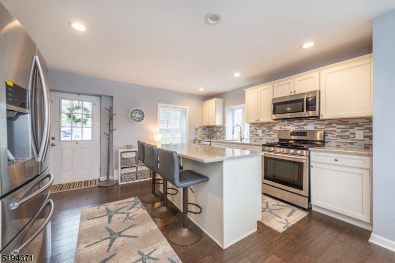 Lakefront Home - Residential