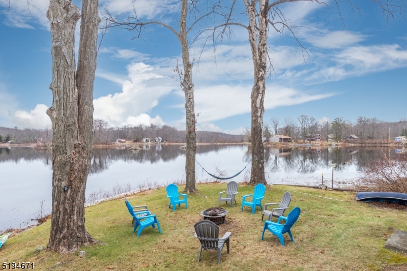 Lakefront Home - Residential