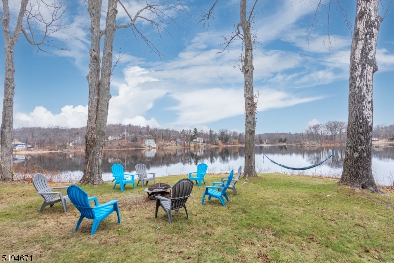 Lakefront Home - Residential