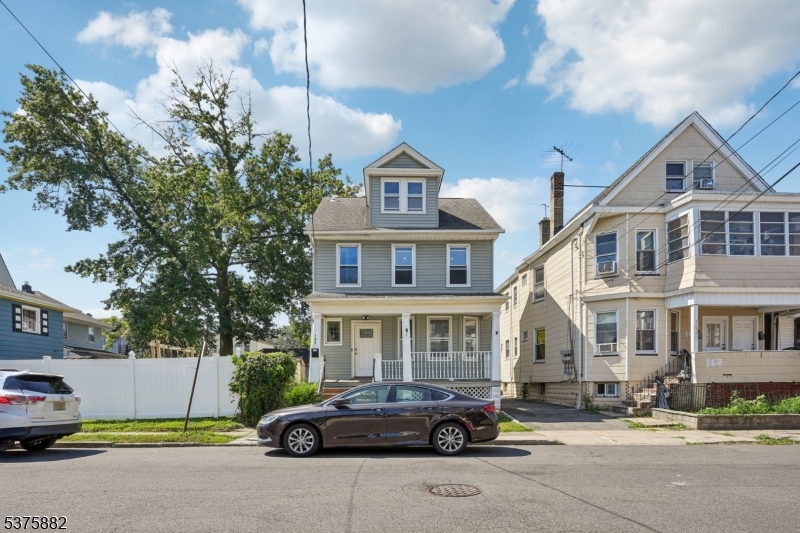 Irvington Twp., New Jersey 07111, United States, 4 Bedrooms Bedrooms, ,2 BathroomsBathrooms,Residential,Active,189149