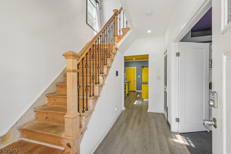 Irvington Twp., New Jersey 07111, United States, 4 Bedrooms Bedrooms, ,2 BathroomsBathrooms,Residential,Active,189149