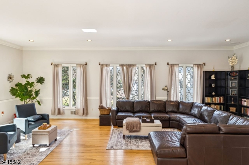 Shongum - Paramount Estates - Residential