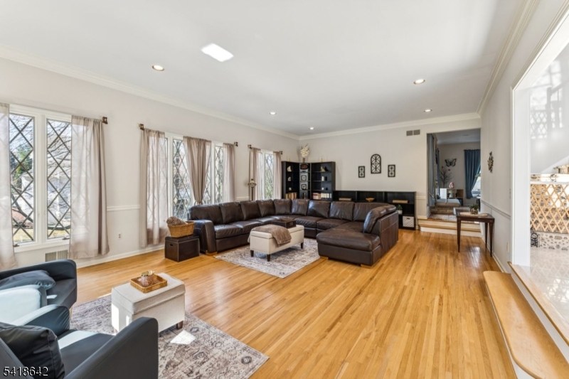 Shongum - Paramount Estates - Residential