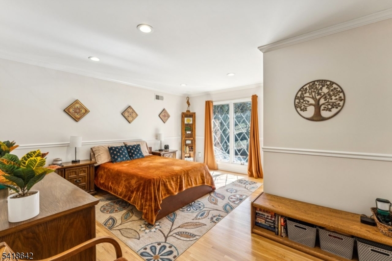 Shongum - Paramount Estates - Residential