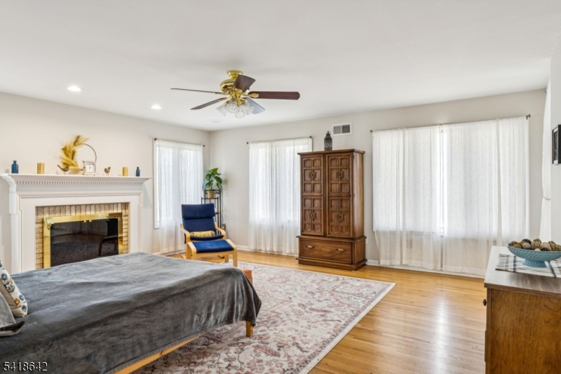 Shongum - Paramount Estates - Residential