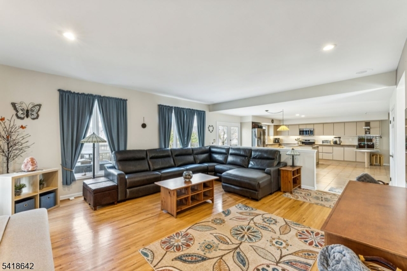 Shongum - Paramount Estates - Residential