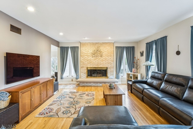 Shongum - Paramount Estates - Residential