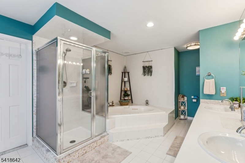 Shongum - Paramount Estates - Residential