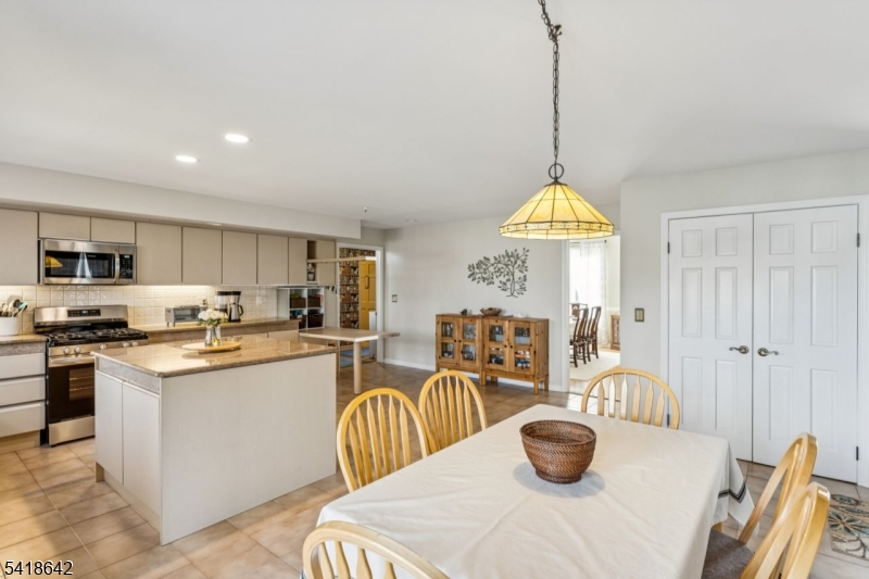 Shongum - Paramount Estates - Residential