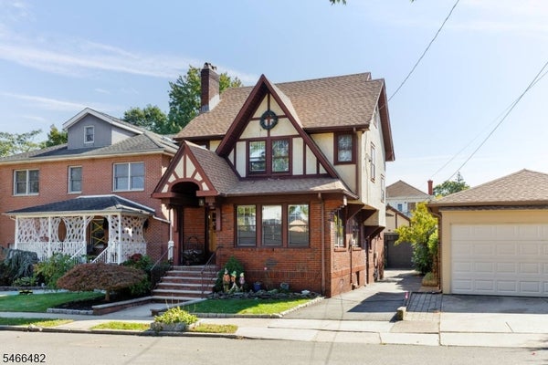 544 HIGHRIDGE AVE, CLIFFSIDE PARK, NJ 07010 - Image 788d3ce86d0228ef6fe43e65b0b8fe1a/2228354589