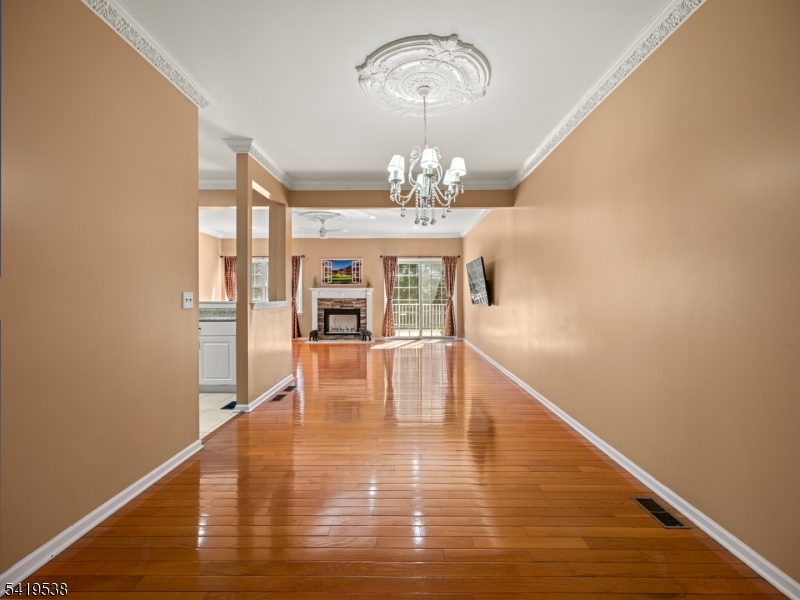 Mazdabrook Commons - Residential