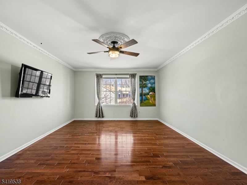 Mazdabrook Commons - Residential