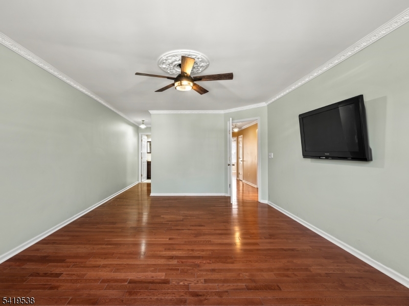 Mazdabrook Commons - Residential