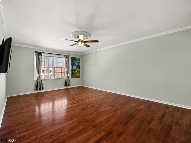 Mazdabrook Commons - Residential