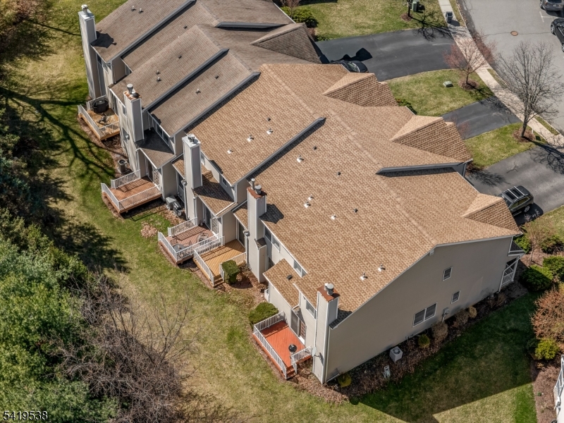 Mazdabrook Commons - Residential