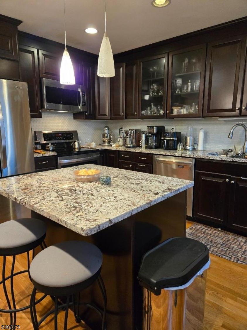 TROY HILLS/SPRINGFIELD - Residential