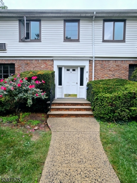 TROY HILLS/SPRINGFIELD - Residential