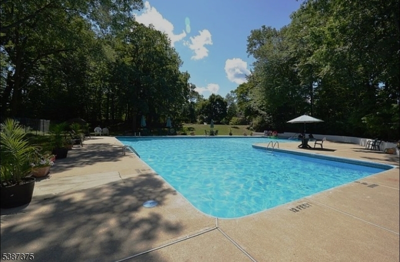 TROY HILLS/SPRINGFIELD - Residential