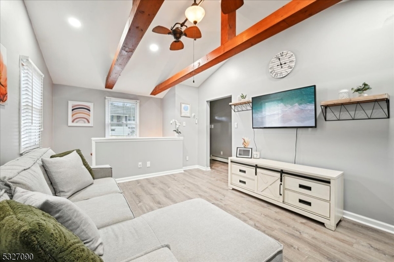 118 Lackawanna Trl