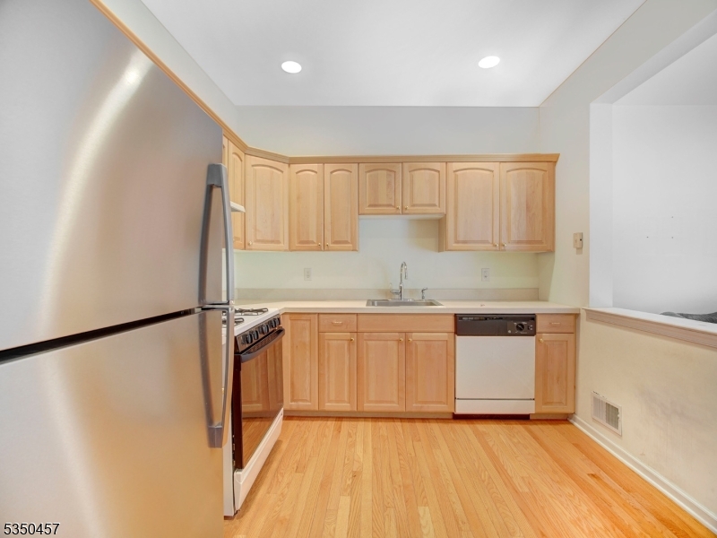 Glenmont Commons - Residential