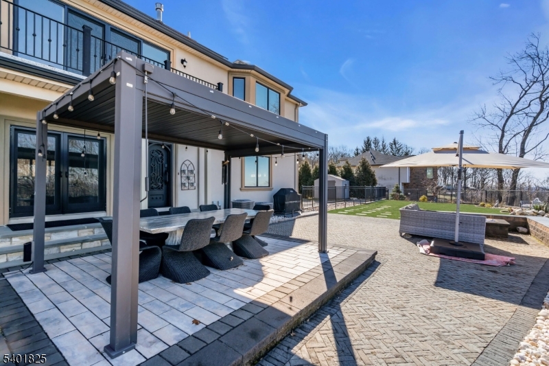 Sunset Ridge - Residential