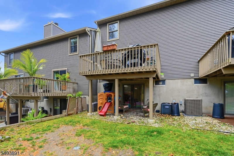 Mountain Ridge Townhomes - Residential