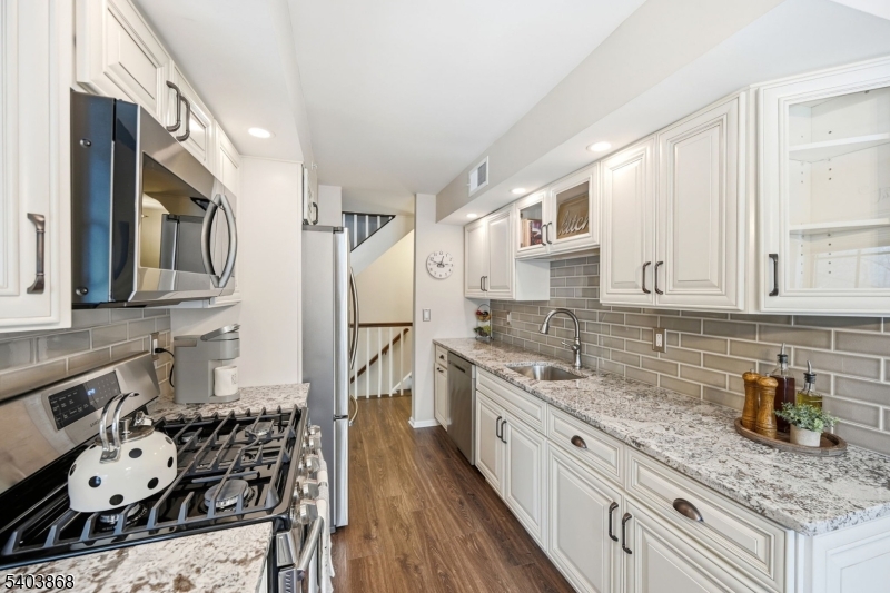 Ridge Gardens - Residential