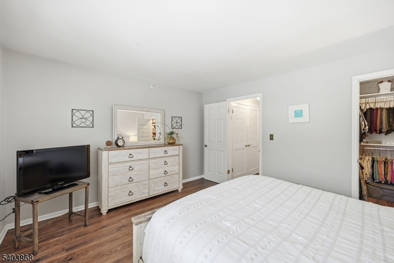 Ridge Gardens - Residential