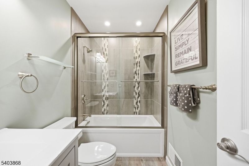 Ridge Gardens - Residential