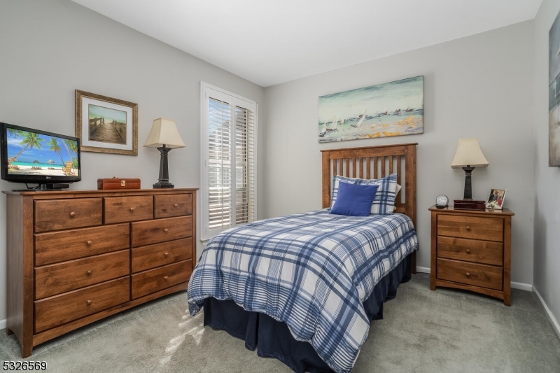 Readington Twp., New Jersey 08889, United States, 2 Bedrooms Bedrooms, ,2 BathroomsBathrooms,Residential,Pending,29579