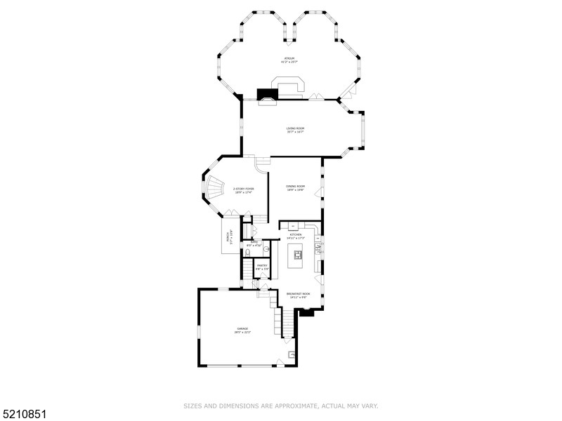 Main image without alt text