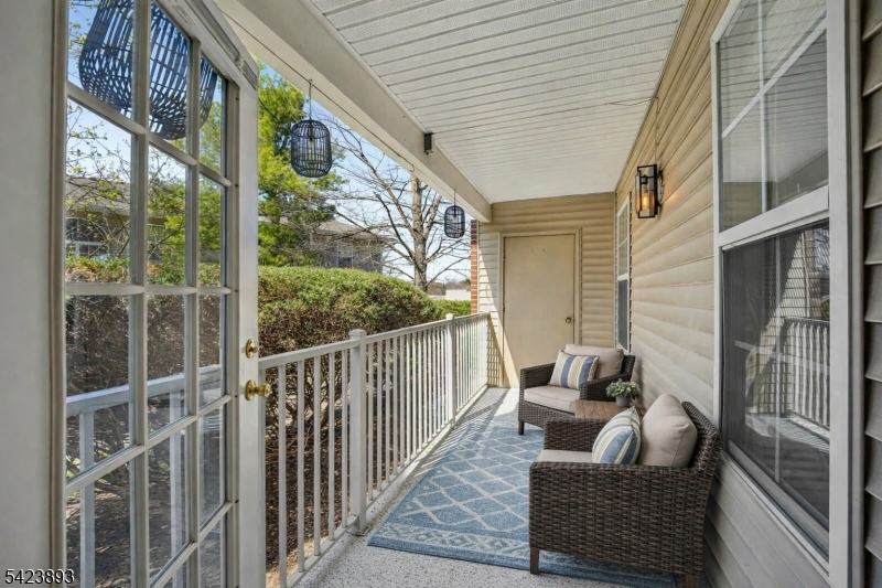 Crescent Court - Residential