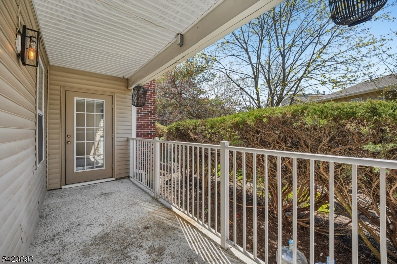 Crescent Court - Residential