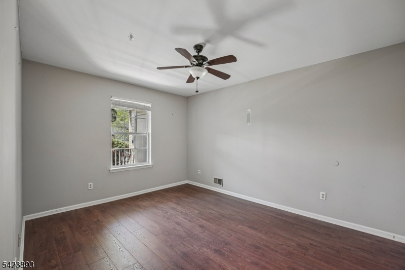 Crescent Court - Residential