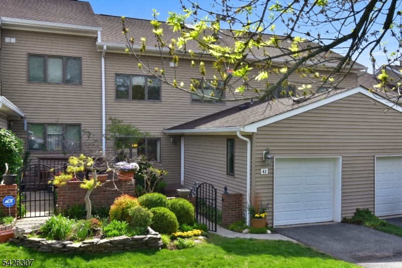 Apple Ridge - Residential