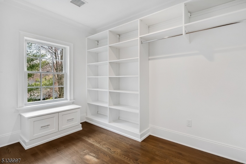 THE HILL - Residential