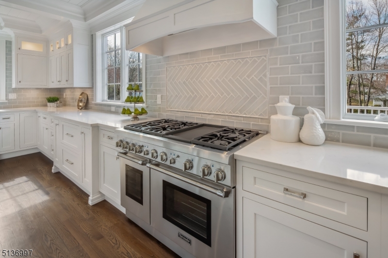 THE HILL - Residential