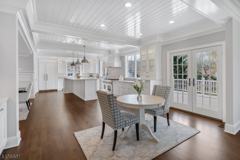 THE HILL - Residential