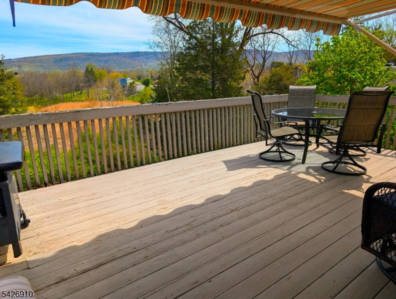 VERNON VALLEY LAKE - Residential