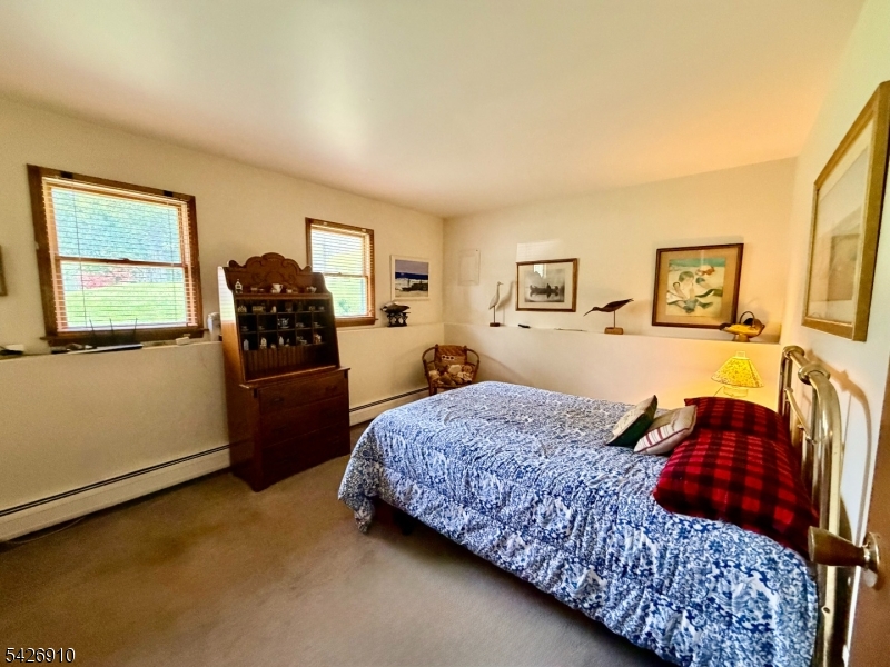 VERNON VALLEY LAKE - Residential