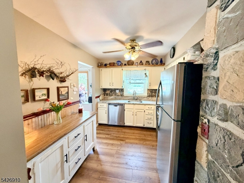 VERNON VALLEY LAKE - Residential