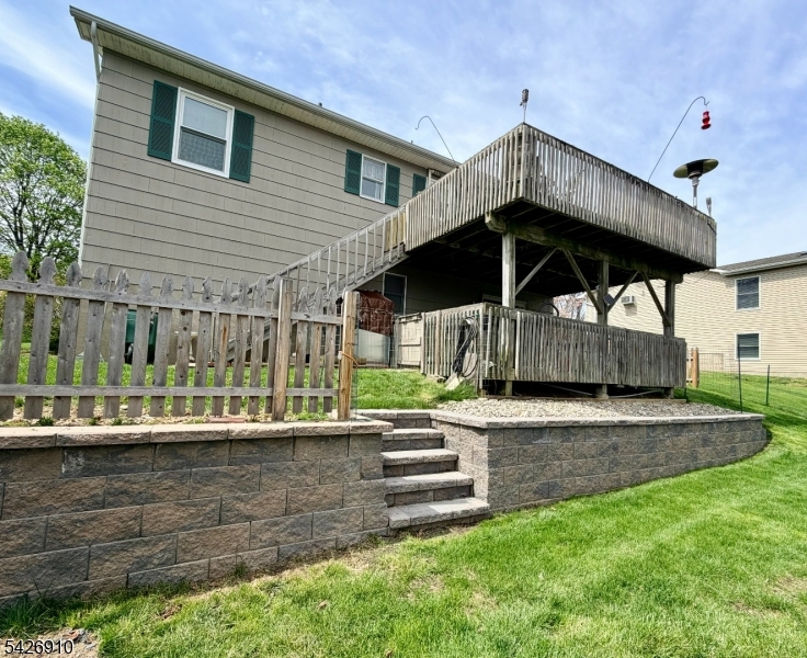 VERNON VALLEY LAKE - Residential