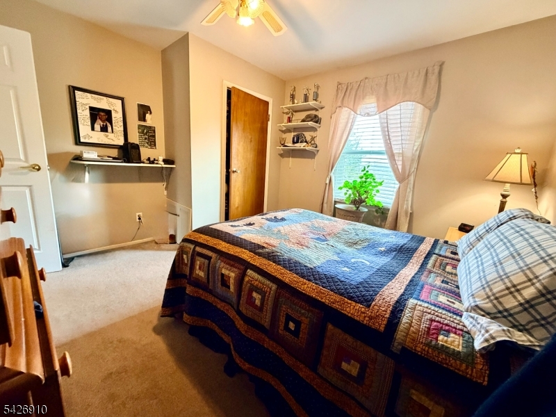 VERNON VALLEY LAKE - Residential