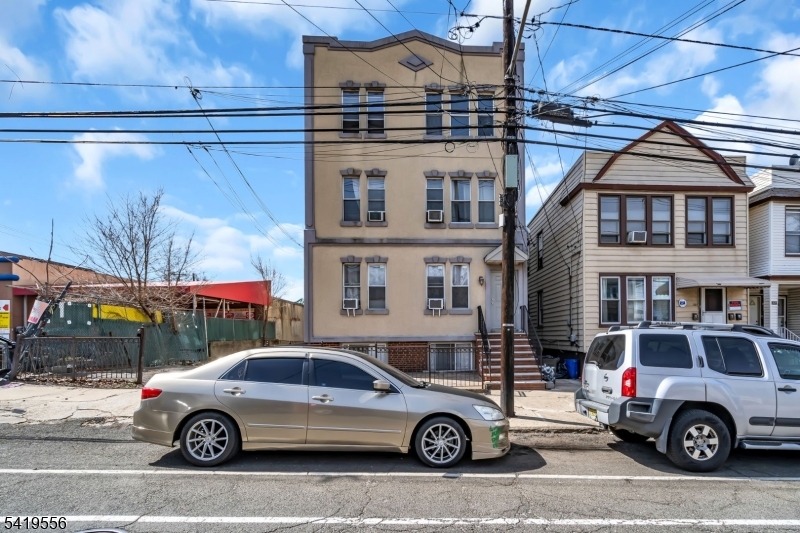 unknown - Residential