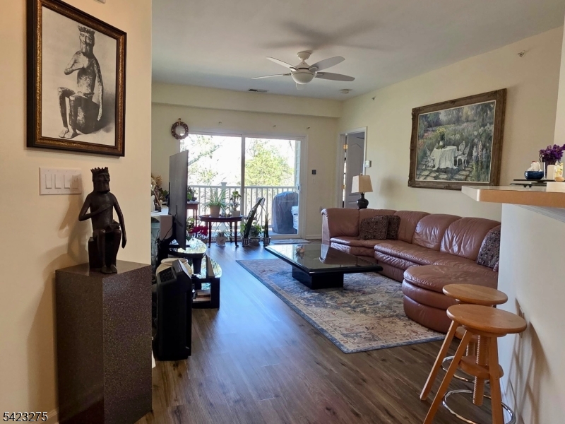 Renaissance at Raritan Val - Residential