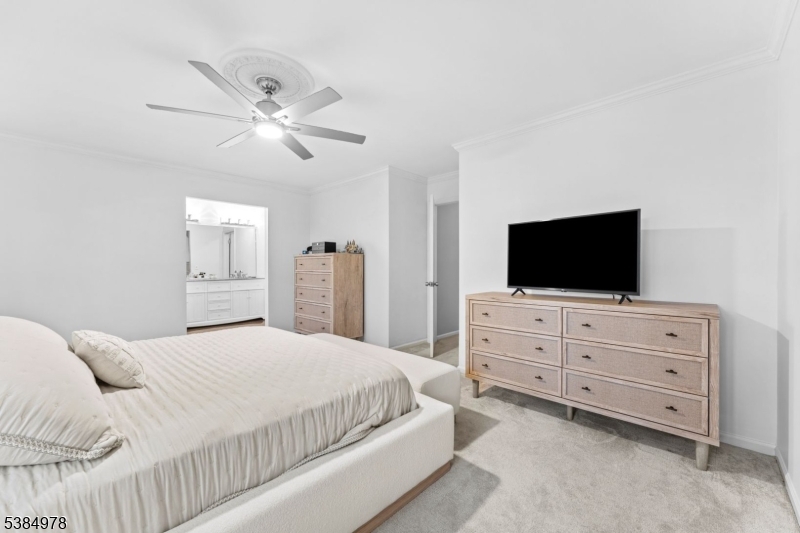 Mountain Ridge - Residential