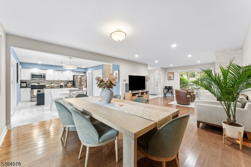 Mountain Ridge - Residential