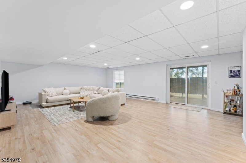 Mountain Ridge - Residential