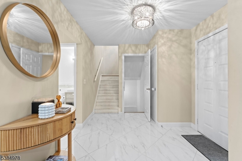 Mountain Ridge - Residential