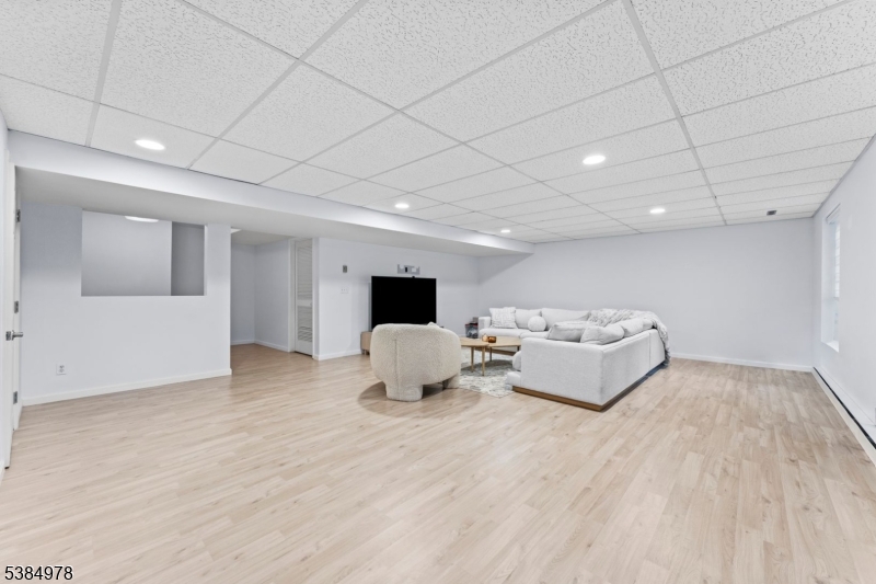 Mountain Ridge - Residential